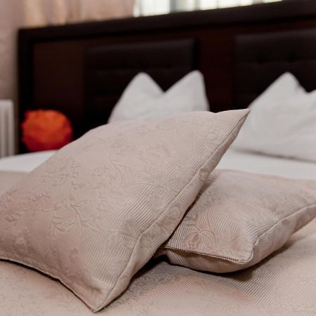 Hotel Metropol Питешти Номер фото
