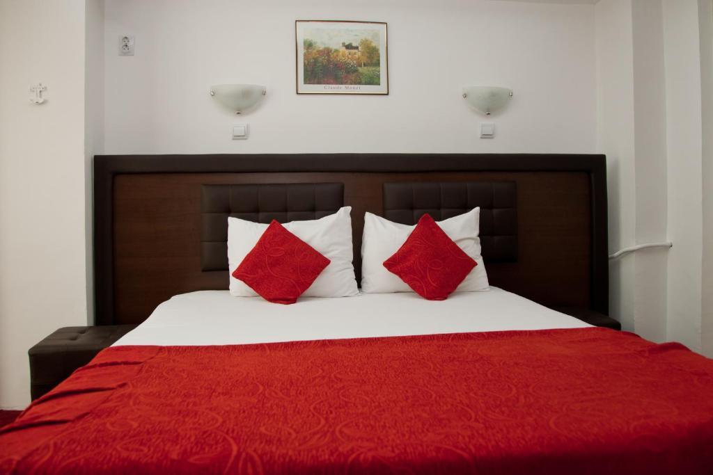 Hotel Metropol Питешти Экстерьер фото